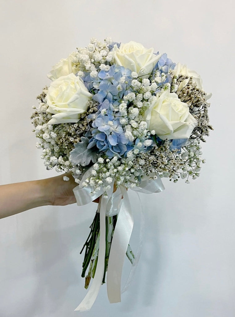 White Roses Blue White Rose Bouquet With Blue