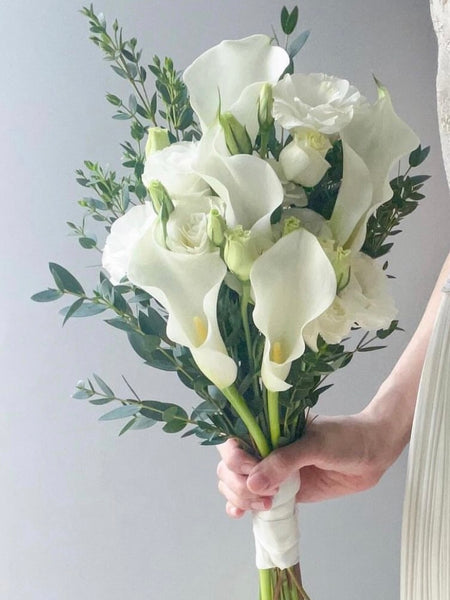 Bridal Bouquet - Calla Lily with Mini Eucalyptus