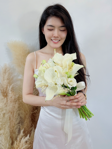 Elegant Calla - Bridal Bouquet