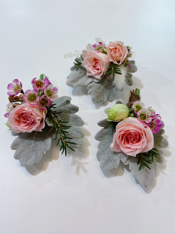 Fresh Flowers Boutonnière
