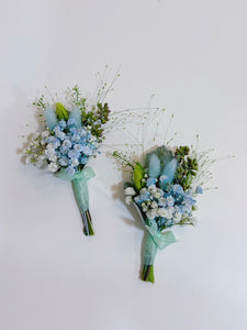 Fresh Flowers Boutonnière - Blue Baby's Breath