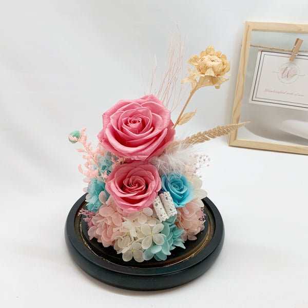 Glass Dome - Luxurious Pastel Roses