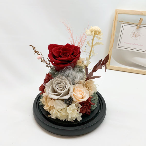 Glass Dome - Luxurious Red