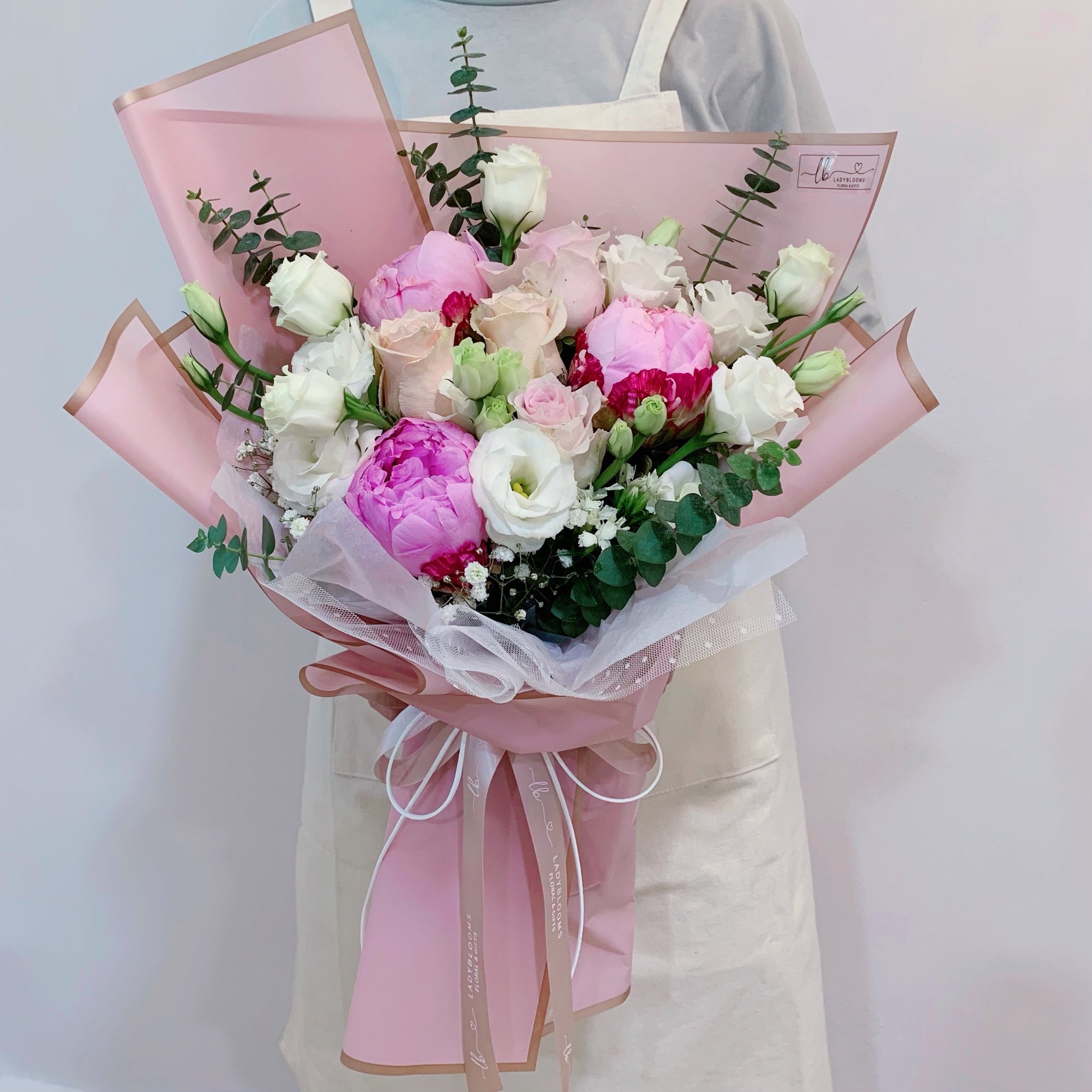 Fresh Bouquet - Luxurious Pink Peony with Roses