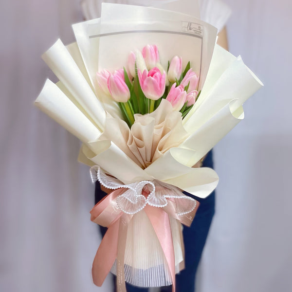 Classic Tulips Bouquet in Pink