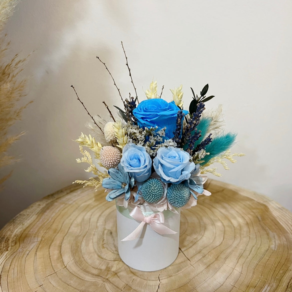 Bloom Box - Blue Roses – Ladyblooms Floral & Gifts