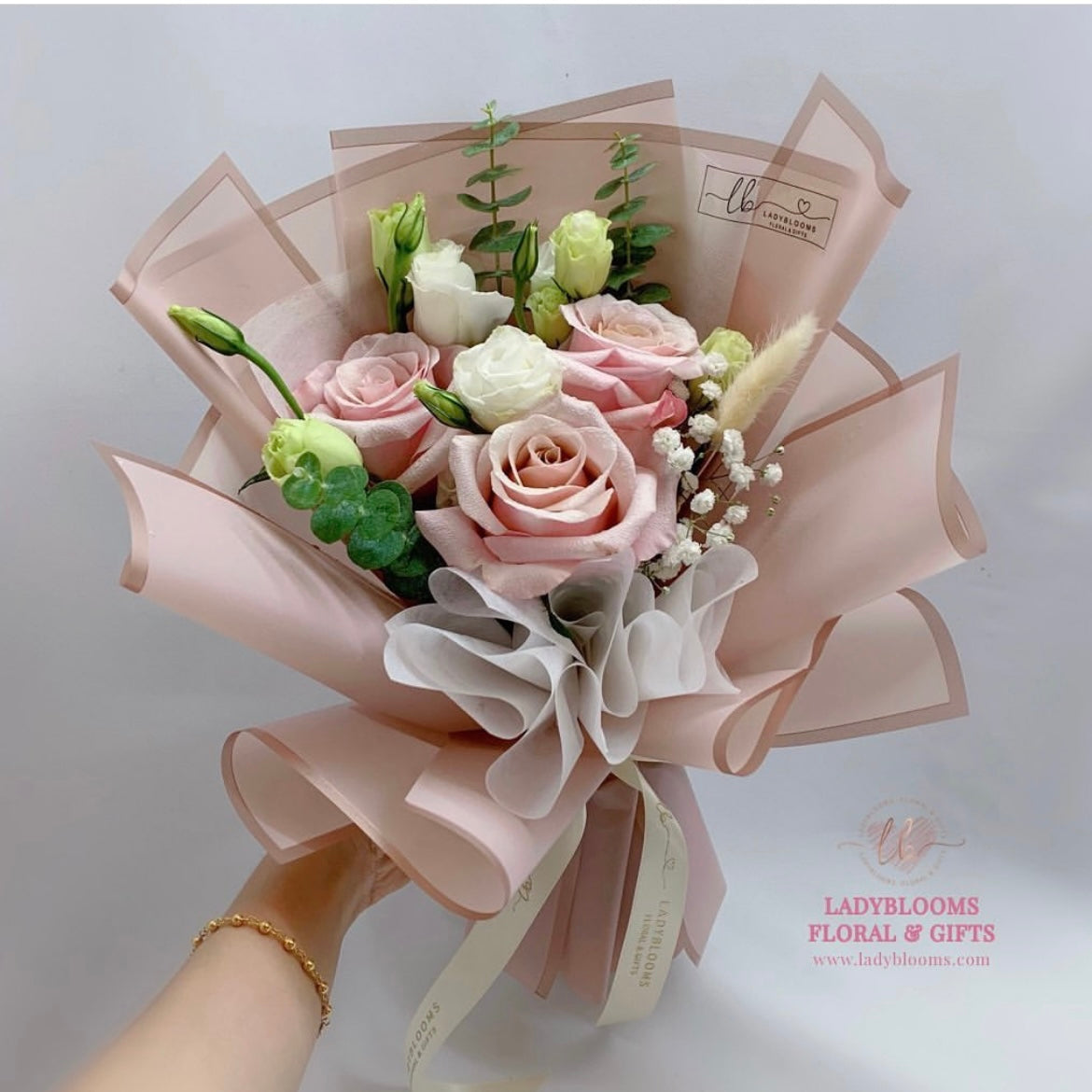 Sweet Pink Roses – Ladyblooms Floral & Gifts