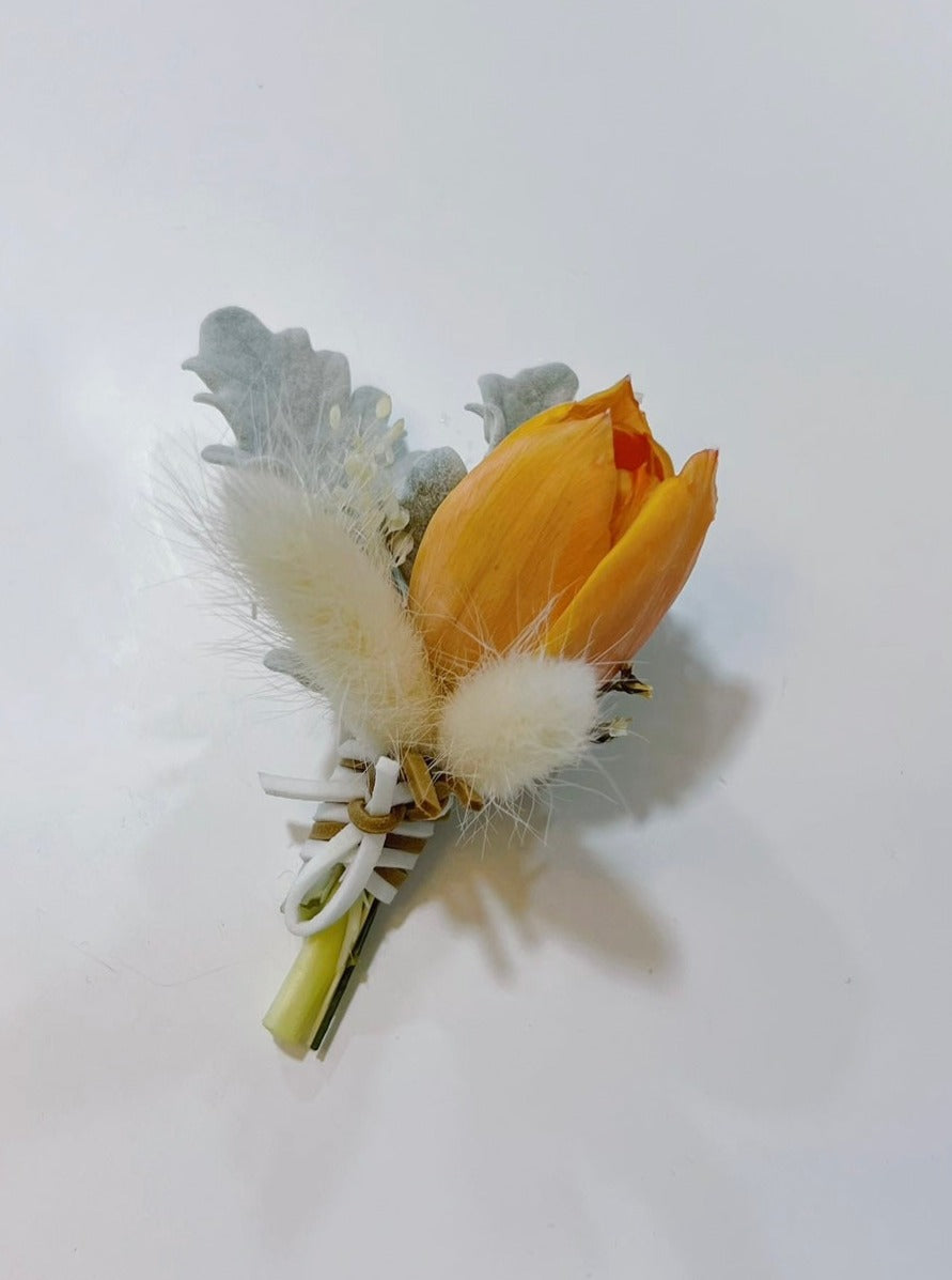 Fresh Flowers Boutonnière - Tulips