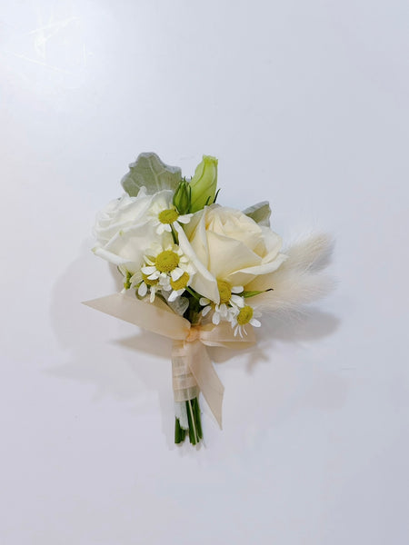 Fresh Flowers Boutonnière